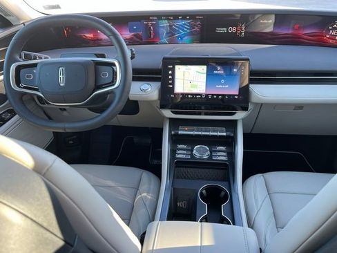 Used 2026 Lincoln Nautilus Premier image 24