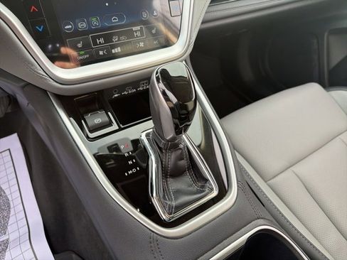 Used 2025 Subaru Outback Limited w/ Popular Package #2 image 26