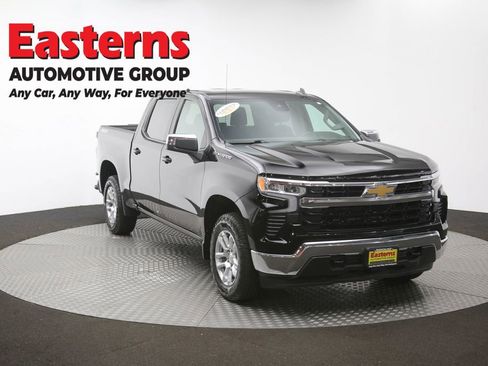 Used 2023 Chevrolet Silverado 1500 LT AWD/4WD image 52