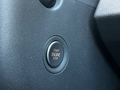 Used 2023 Volkswagen ID.4 Pro RWD image 22