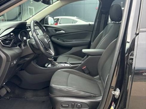 Used 2021 Buick Encore GX Select w/ Experience Buick Package FWD image 5