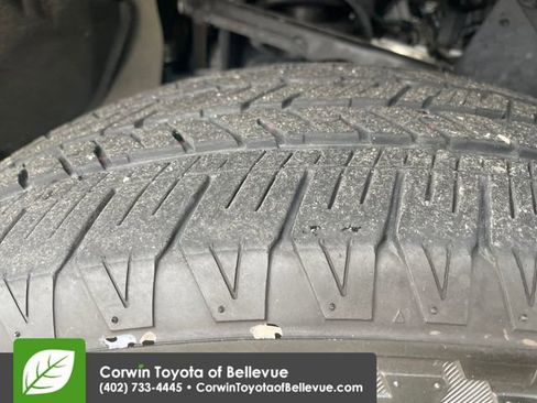 Used 2024 Toyota Tundra Limited AWD/4WD image 27