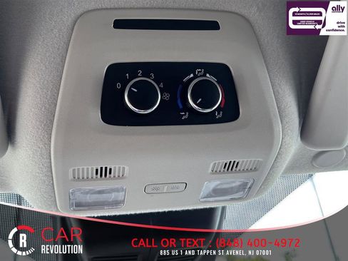 Used 2023 Ford Transit 350 XLT RWD image 33