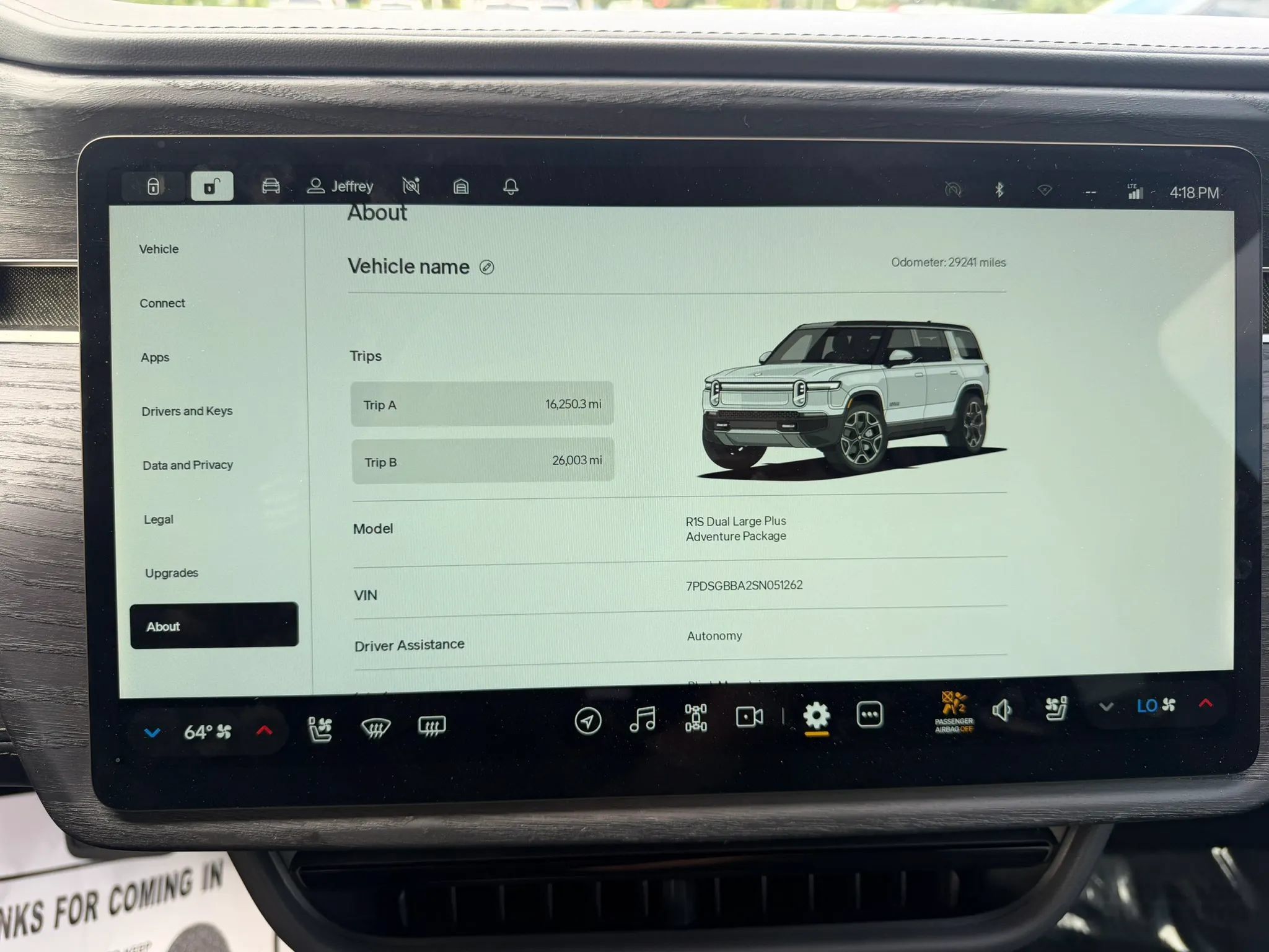 Used 2025 Rivian R1S Adventure Dual AWD/4WD image 14