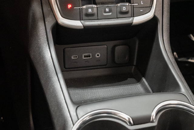 Used 2023 GMC Terrain SLE w/ Elevation Edition FWD image 19