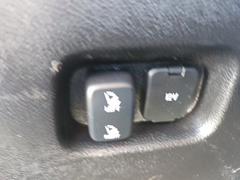 Used 2024 Ford Edge SEL image 18