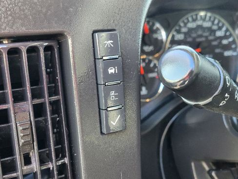 Used 2024 GMC Savana 2500 w/ Driver Convenience Package image 8