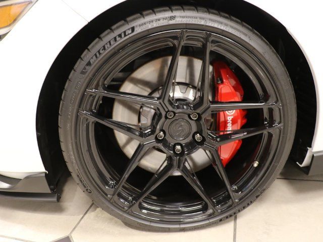 Used 2019 Ford Mustang Shelby GT350R w/ GT350R Equipment Group 920A RWD image 8