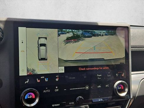 Used 2025 Lexus GX 550 w/ Accessory Package (Z1) AWD/4WD image 13