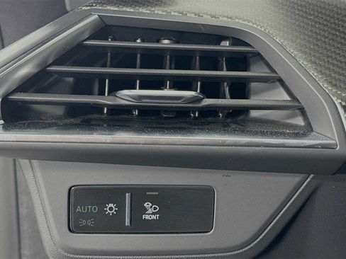 Used 2023 Audi e-tron GT Prestige image 14