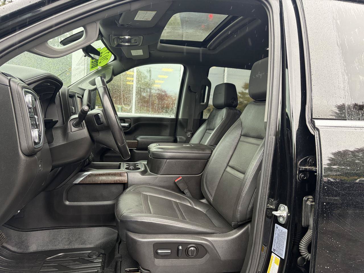 Used 2022 GMC Sierra 2500 Denali w/ Denali Ultimate Package AWD/4WD image 20