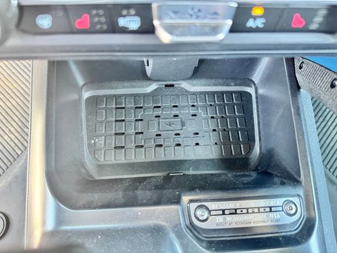 Used 2024 Ford Bronco Wildtrak image 20