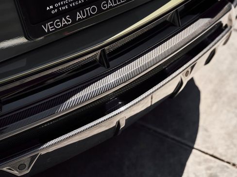 Used 2023 Lamborghini Urus Performante AWD/4WD image 19