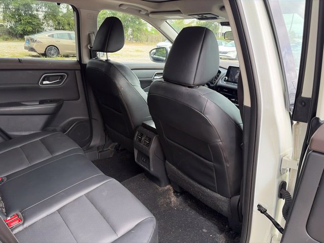 Used 2021 Nissan Rogue SV w/ Premium Package FWD image 15