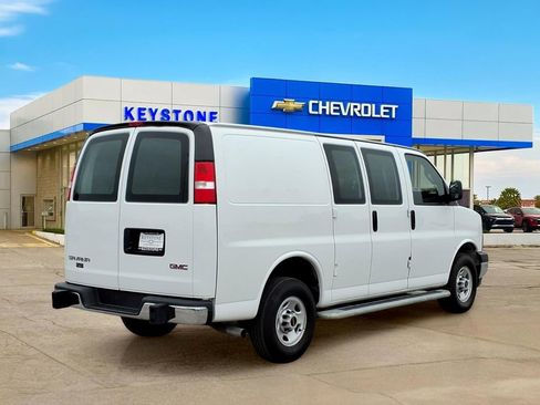 Used 2024 GMC Savana 2500 w/ Driver Convenience Package RWD image 7