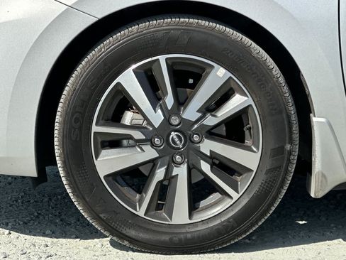 Used 2024 Nissan Versa S w/ S Plus Package FWD image 12
