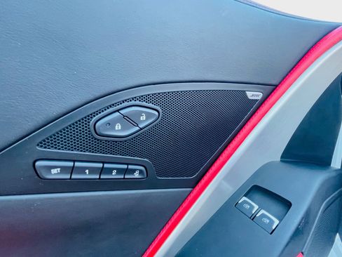 Used 2015 Chevrolet Corvette Z06 w/ 3LZ Preferred Equipment Group image 42