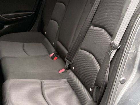 Used 2014 MAZDA MAZDA3 i Touring image 18