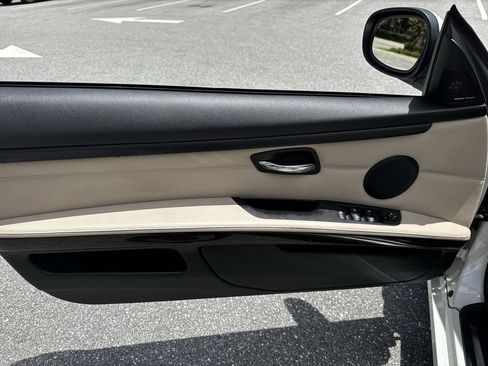 Used 2012 BMW 328i Convertible RWD image 39