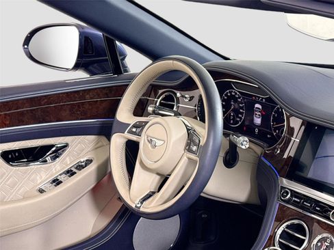 Used 2020 Bentley Continental GT image 21