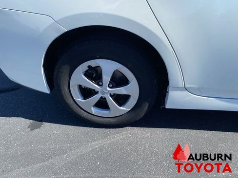 Used 2015 Toyota Prius Two FWD image 9