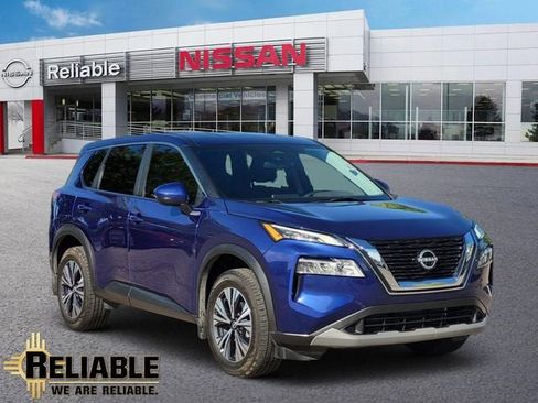Certified 2022 Nissan Rogue SV AWD/4WD image 1