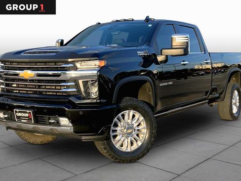 Used 2022 Chevrolet Silverado 3500 High Country w/ Technology Package AWD/4WD image 1