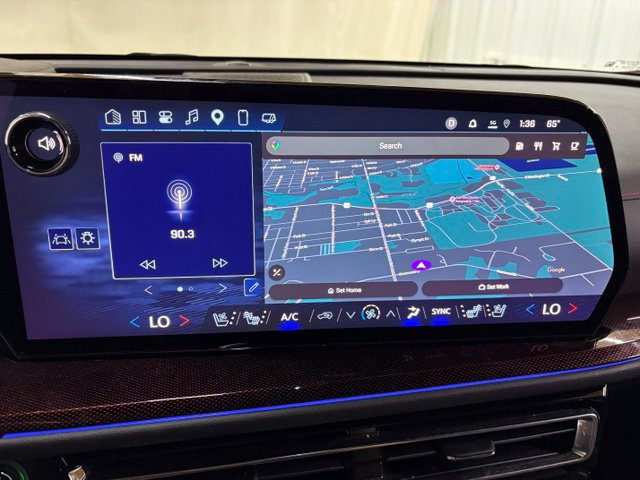 Used 2025 Chevrolet Traverse RS AWD/4WD image 47