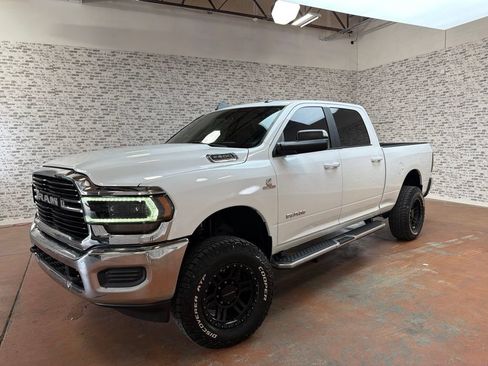Used 2021 RAM 2500 Big Horn AWD/4WD image 3