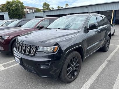 Used 2019 Jeep Grand Cherokee Altitude