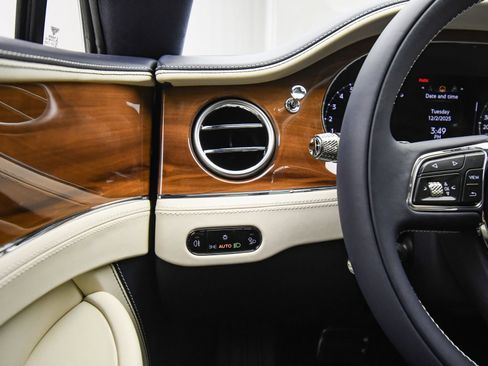 New 2026 Bentley Continental GT image 31