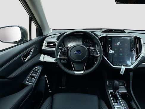 Certified 2025 Subaru Ascent Limited image 32