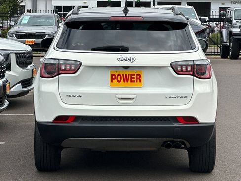 Used 2017 Jeep Compass Limited AWD/4WD image 5