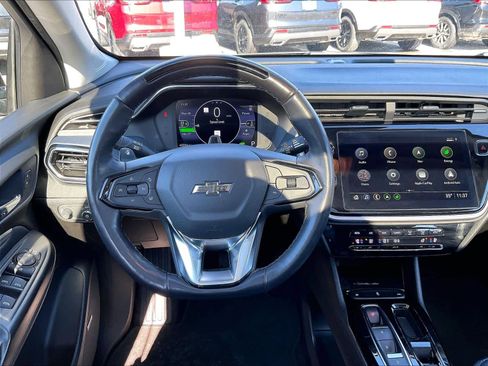 Used 2023 Chevrolet Bolt EUV Premier w/ Sun & Sound Package image 17