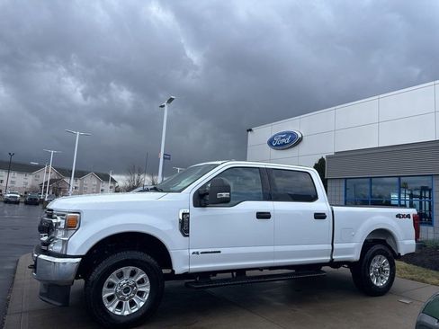 Used 2022 Ford F250 XLT image 4