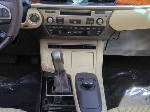 Used 2018 Lexus ES 350 w/ Premier Package image 17