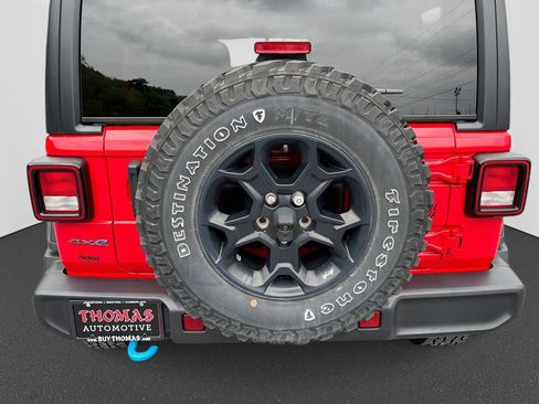 Used 2023 Jeep Wrangler Unlimited w/ Cold Weather Group AWD/4WD image 35