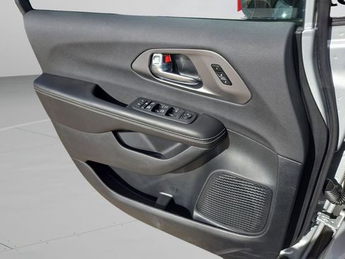 New 2026 Chrysler Pacifica Select w/ S Appearance Package image 12