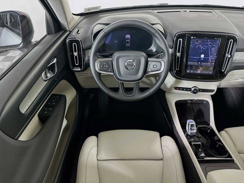 New 2026 Volvo XC40 B5 Plus w/ Climate Package image 21