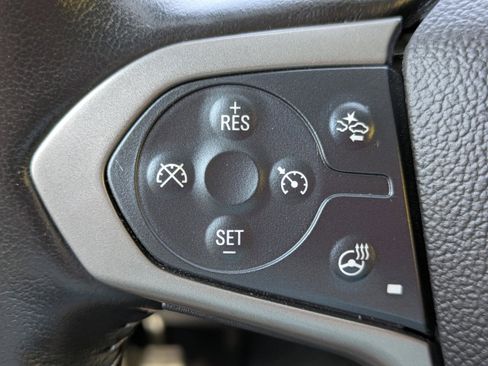 Used 2022 Chevrolet Colorado Z71 w/ Safety Package image 18