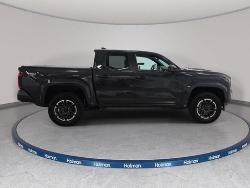 Certified 2025 Toyota Tacoma TRD Sport AWD/4WD image 4