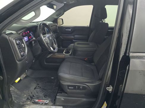 Used 2021 Chevrolet Silverado 1500 RST w/ LPO, Blackout Package image 3