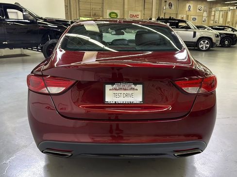 Used 2015 Chrysler 200 S w/ Comfort Group FWD image 7