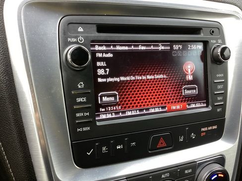 Used 2017 GMC Acadia Limited SLT image 11