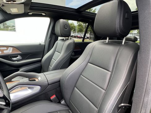 Certified 2025 Mercedes-Benz GLE 450 4MATIC image 16