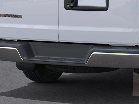 New 2026 Chevrolet Express 2500 Extended w/ Communications Package RWD image 14