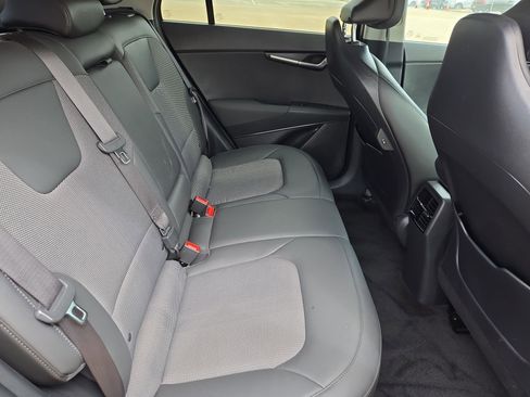 Used 2024 Kia Niro Wind FWD image 30