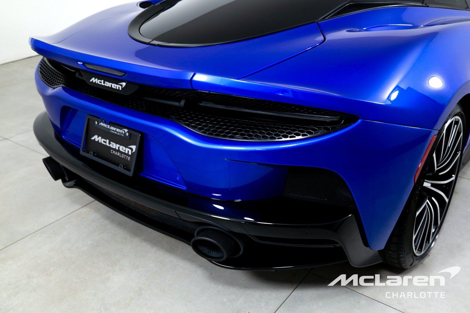 Used 2021 McLaren GT RWD image 30