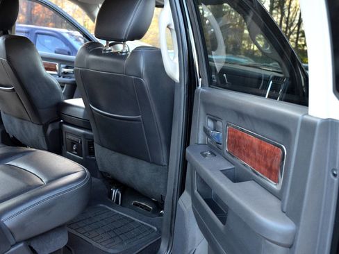Used 2012 RAM 1500 Laramie image 16