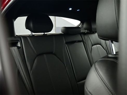 Used 2022 Alfa Romeo Stelvio Ti image 42